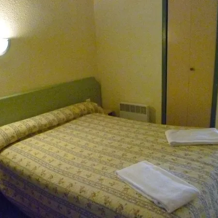 Saint Jean Baptiste Hotel 2*