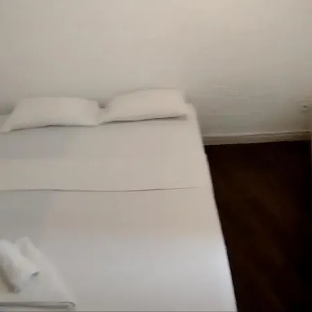 Saint Jean Baptiste لورد