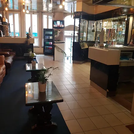 Saint Jean Baptiste لورد