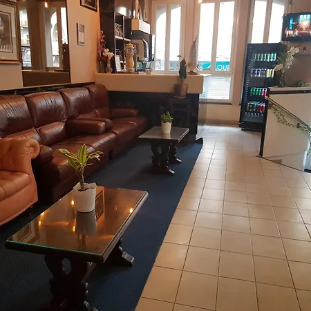 Saint Jean Baptiste Hotel Lurdy