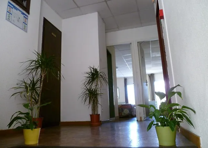 Saint Jean Baptiste 2* Λούρδη